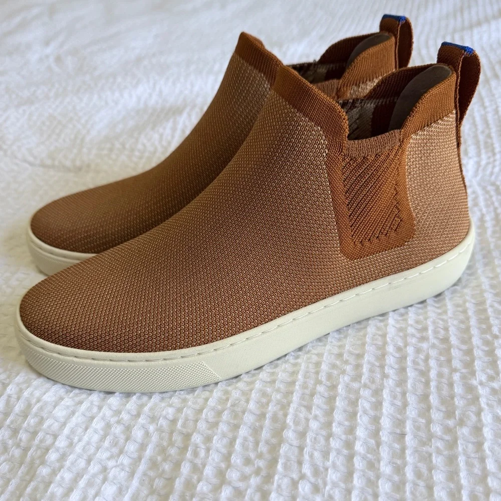ROTHY’S The Chelsea Sneaker Boot in Fawn Size 6.5